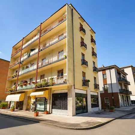 Matelia - Dimora Chinotto Guest house Verona